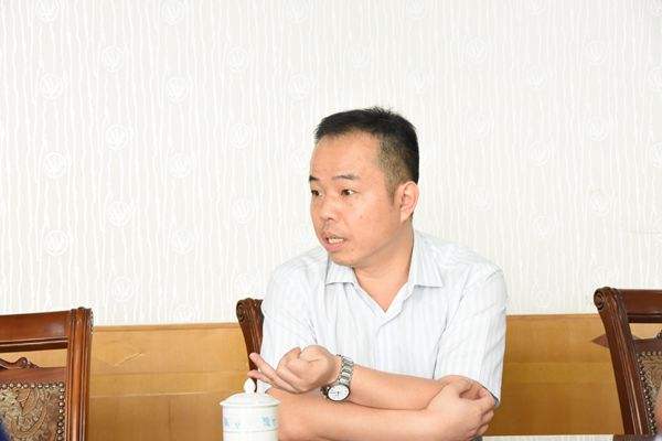 洛陽藝隆裝飾材料有限公司   蘇經理